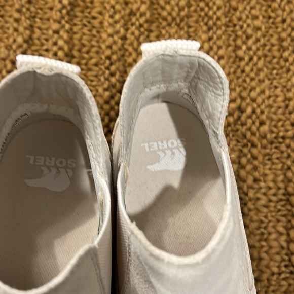 Sorel Womens Size 8 Out N About Slip On Chalk White Suede Wedge Booties Shoes - Picture 5 of 7